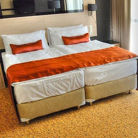 Hotel Azur Premium 4*