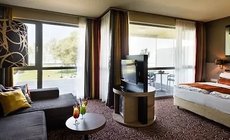 Azur Premium 4* Siofok