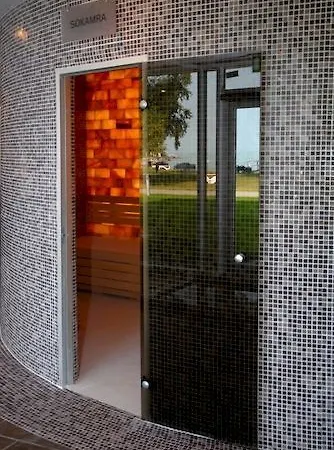 Azur Premium Hotel 4*