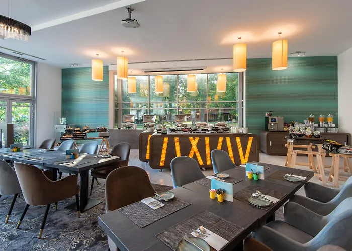 Azur Hotel